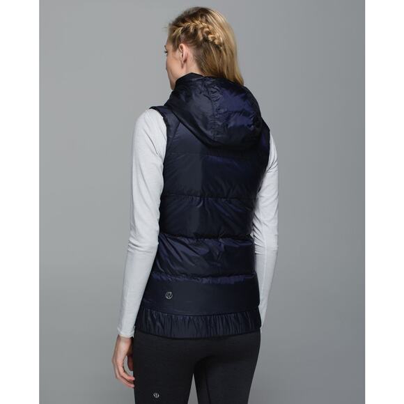 Lululemon Fluffiest Reversible Goose Down Vest Navy Plaid Hooded Size 12 - Picture 11 of 16